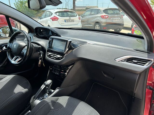 PEUGEOT 208 ALLURE 1.2 E-THP AUTO SPANISH LHD IN SPAIN 90000 MILES SUPERB 2018